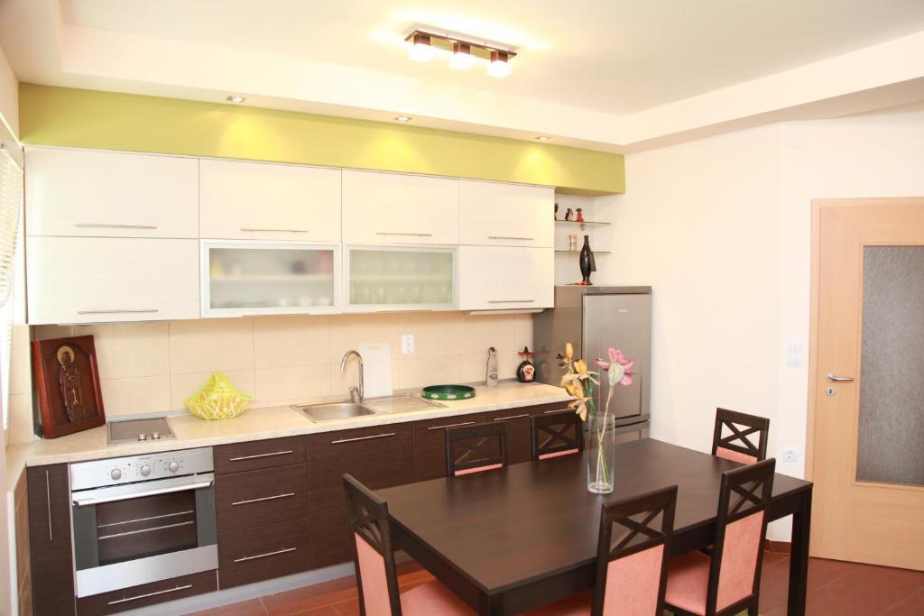 Apartments Elena Ohrid Bilik gambar